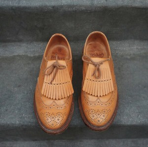 trickers bourton acorn