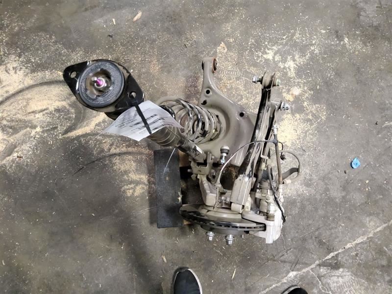 2019 2020 2021, Infiniti QX50, Rear Right Knee Suspension