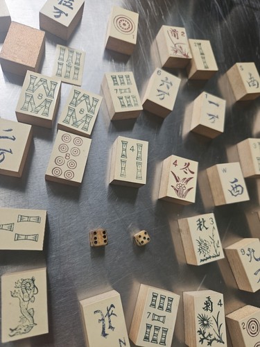 Mah Jong Vintage Wooden Pieces 142 Tiles - Picture 8 of 24