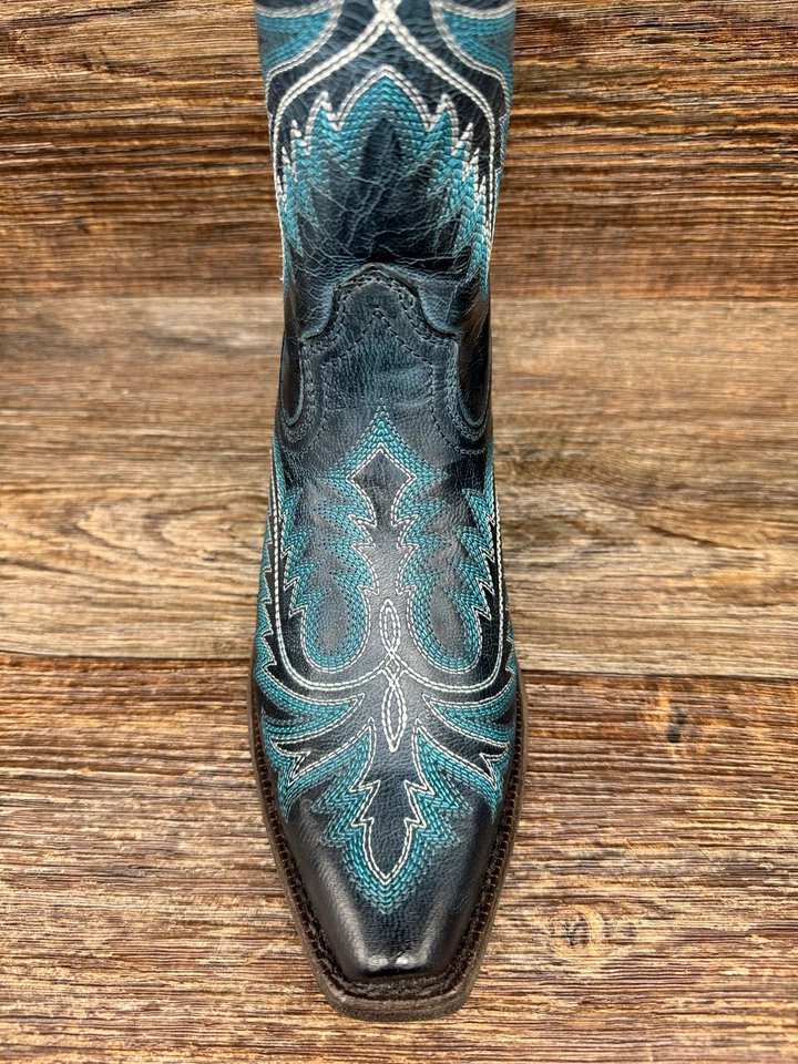 10053787 Collins redondos para mujer en denim fresco de Ariat Foto 3 de 4