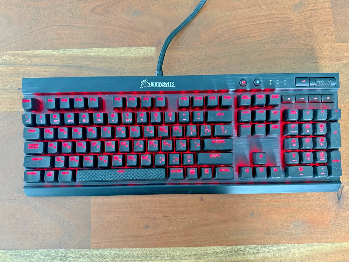 Corsair K70 LUX CH-9101020-RU-NA Mechanical Gaming Keyboard Cherry