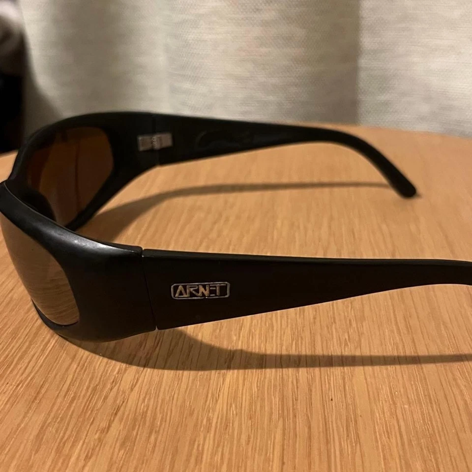 ARNETTE ARNET Old Logo Black Frame Brown Lens Sports Sunglasses - Image 4 of 4