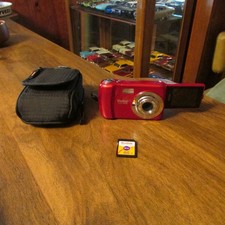 VIVITAR VIVICAM X014N DIGITAL CAMERA FLIPSCREEN BURGUNDY PREOWNED LOOKS UNUSED 