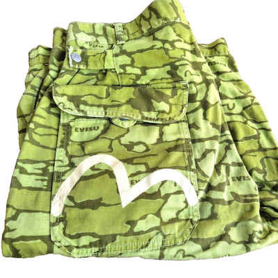 EVISU Harf Pants Shorts Kamo Kamome Cotton Green W32 Inseam 10.2in