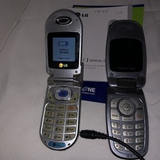 Pair Of Older Flip Phone Lg Flip Phones Read