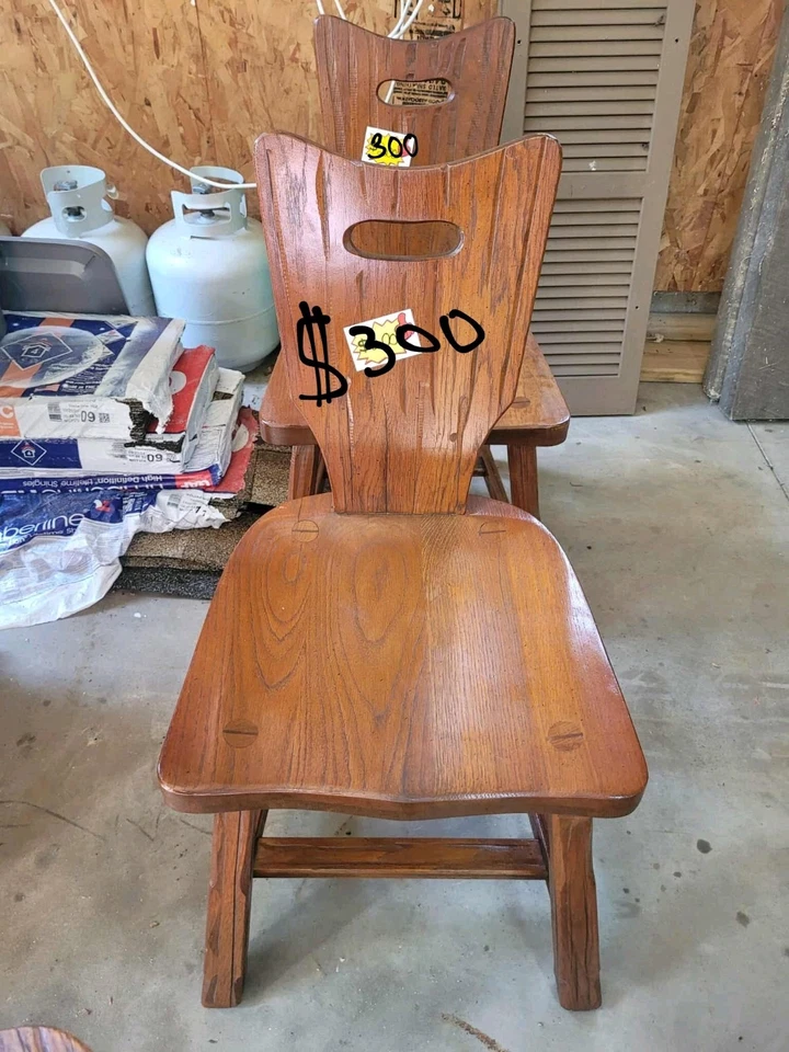 4 sillas antiguas Brandt Ranch y 1 silla Masters Brandt Ranch. 350 por silla. Foto 2 de 2