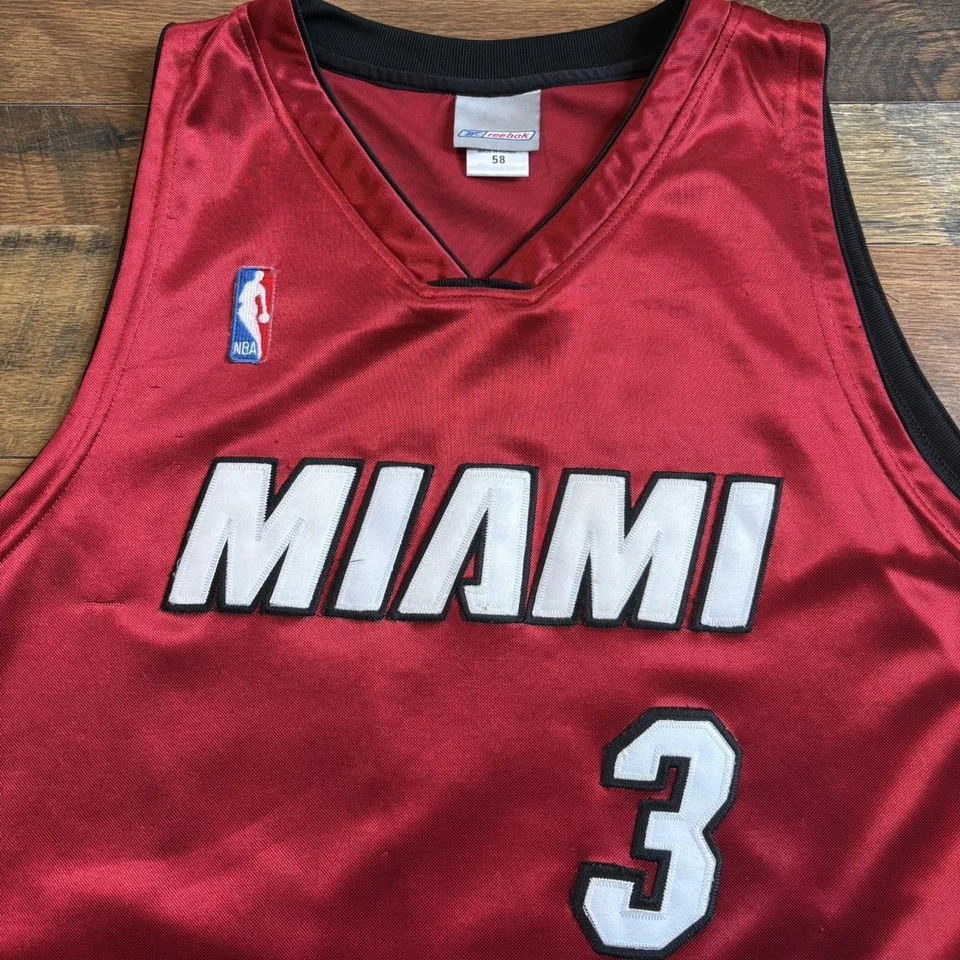 Vintage Reebok NBA Miami Heat Dwayne Wade Official All Stitched Home Jersey - Image 3 of 4
