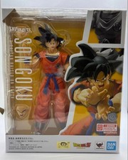 SH Figuarts Son Goku A Saiyajin Criado en la Tierra Dragon Ball Z Figura Bandai Nuevo