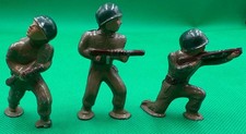Barclay Manoil Pod Foot Soldiers Lot of 3 Lead Metal WW2 Vintage 1950s