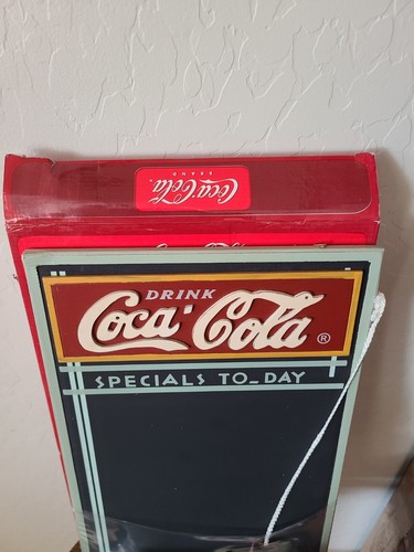 Insegna pubblicitaria in legno su lavagna vintage Coca Cola. Nuovo - Foto 4 di 9
