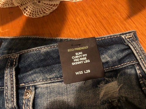 SILVER SUKI CURVY FIT MID RISE SKINNY DISTRESSED JEANS 33 X 29 NWT VERY NICE! - Picture 7 of 11