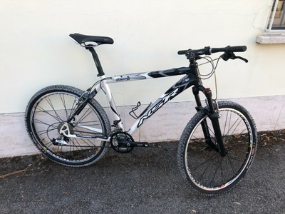BICICLETTA BICI 26 MTB MOUNTAINBIKE NUZZI NSR NUOVA COLORE NERO BIANCO  GRIGIO | eBay