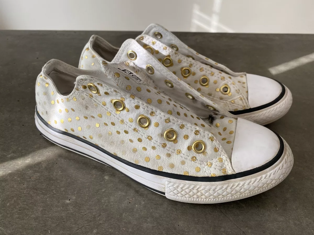 converse dots shoes