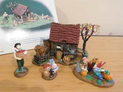Dept 56 New England Village - It's Almost Thanksgiving - Set of 4 - #56.56639