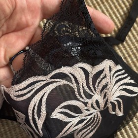 NWT Malizia by La Perla Black and Pink Embroidered Lace Bra size 36C