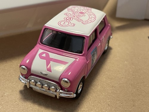 (V-209) Lledo / Corgi 1:43 Austin Mini Cooper Post Finlandia EMBALAJE ORIGINAL - Imagen 5 de 9