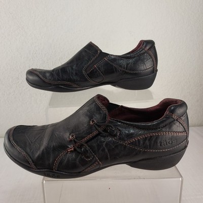 Taos Bungie Jump Women 8 Comfort Casual Black Textured Leather Slip On Shoes