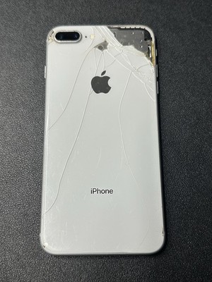 Apple iPhone 8 Plus - 64 GB - Silver - AT&T 