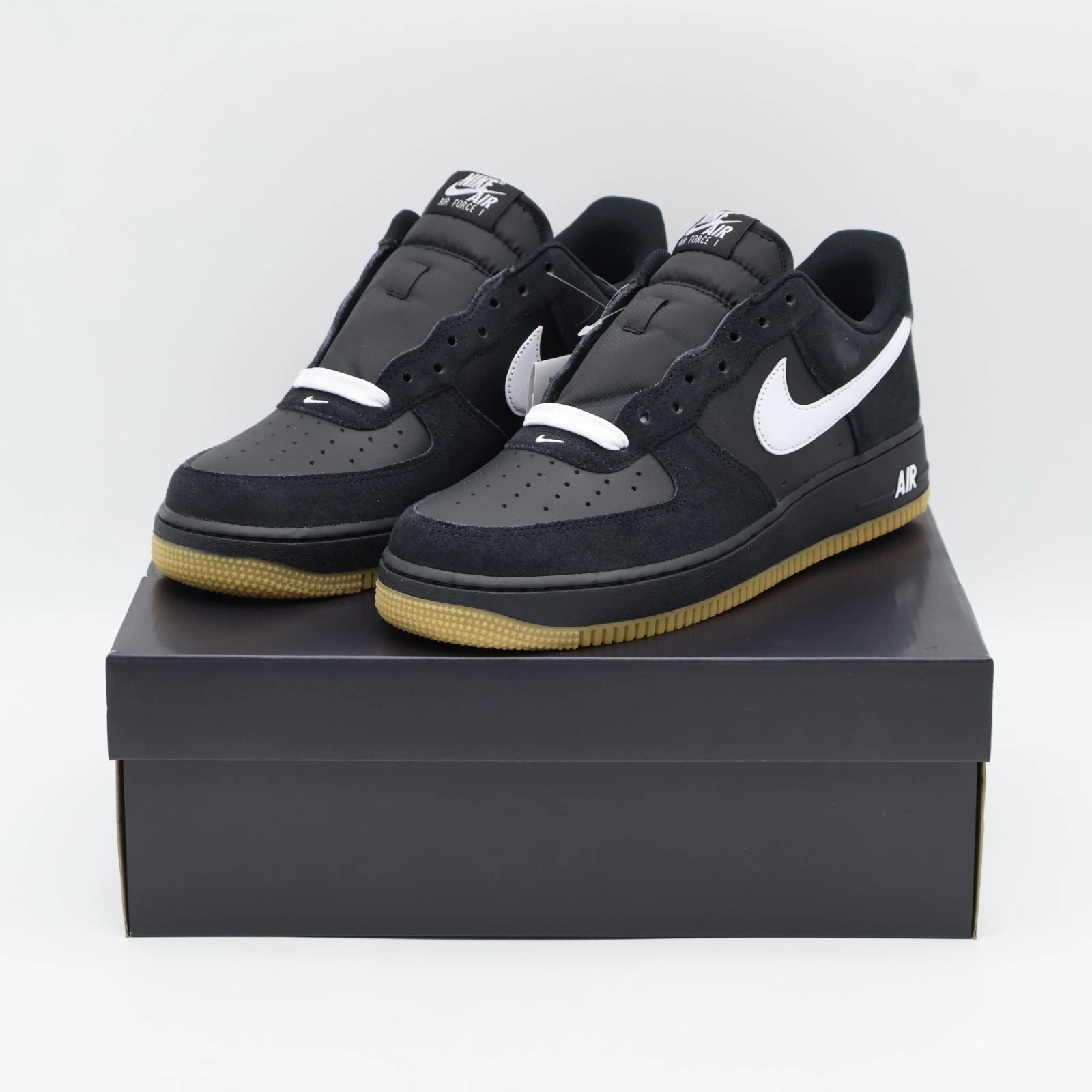 IB6388-001 Nike Air Force 1 '07 LV8 Black Gum Light Brown White (Men's)
Opens in a new window or tab