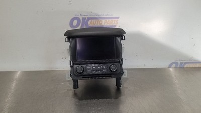 17 CHEVY TAHOE RADIO AUDIO CONTROL PANEL WITH SCREEN 84096260
