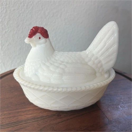 VINTAGE **White Glass Hen on Nest Covered Dish with Red Comb, Glossy Milk Glass