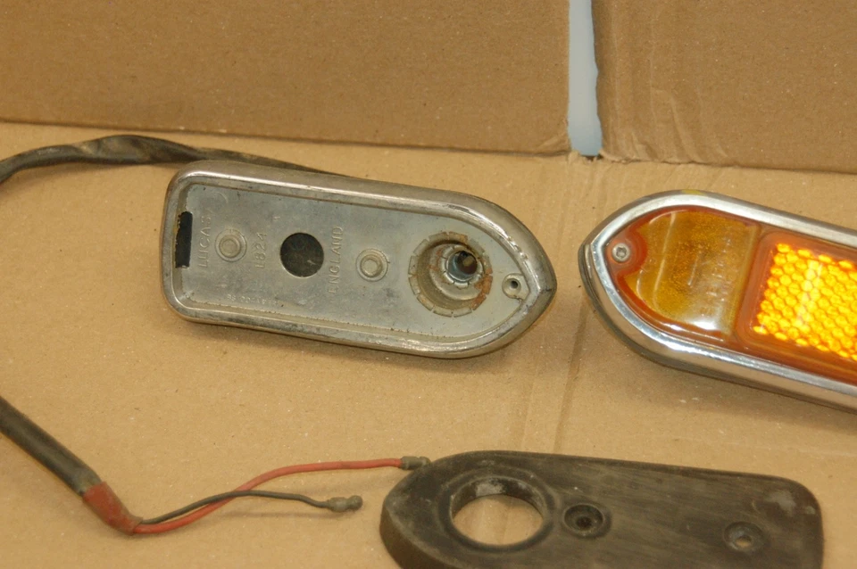 MG MGB Lucas Sidemarker Lights for Parts.  Also Midget - Image 2 of 4