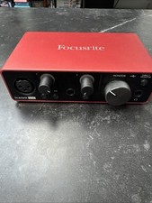 Focusrite Scarlett Solo 3rd Gen USB-Audioschn...