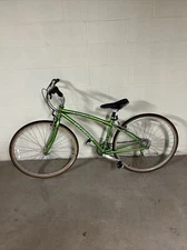Specialized CrossRoads Sport 700x38c Hybrid - Color Green Silver