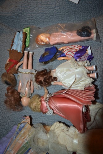 Menge 12 Vintage 1950er kleine Puppen für Teile oder zum Reparieren der Größe von 5" bis 12" - Bild 9 von 12