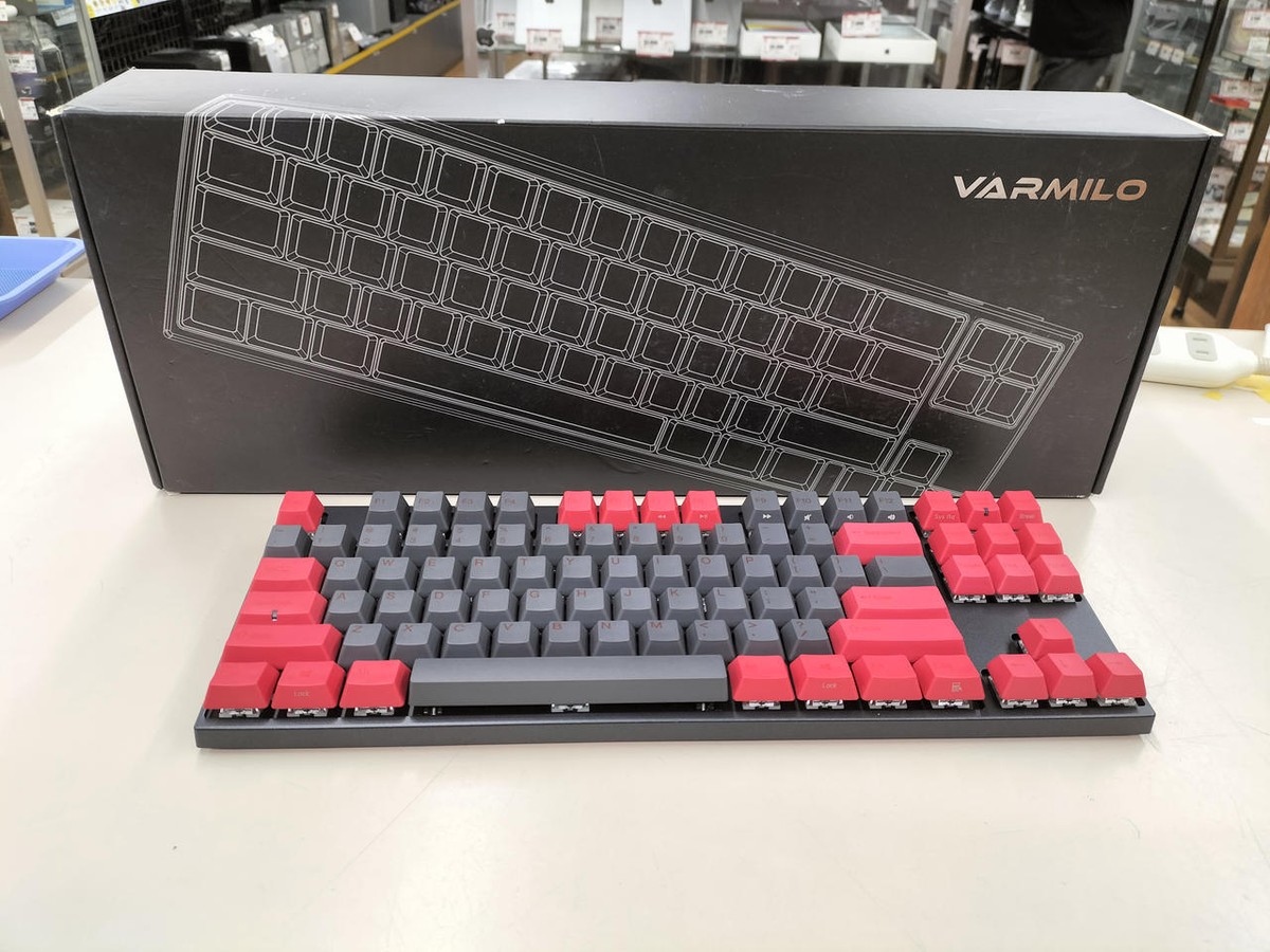 【希少】ロボ子賞 VARMILO CUSTOMIZED KEYBOARD Varmilo Premium Customized TKL Mechanical Keyboard Good Condition
