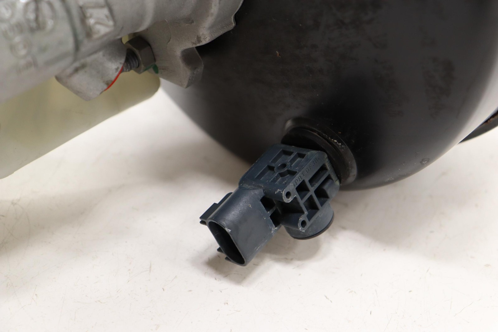 2014 - 2024 MASERATI GHIBLI 3.0L BRAKE BOOSTER W/ MASTER CYLINDER OEM 670006653