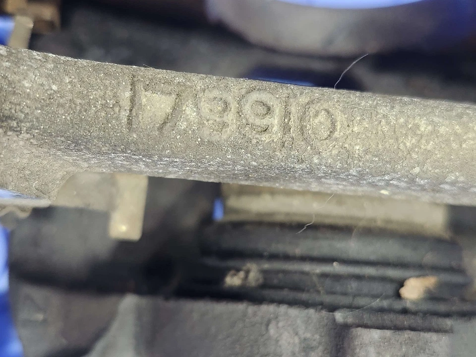 Conjunto de pinza de freno trasera Dodge Grand Caravan 12-20 lado derecho del pasajero OEM Foto 4 de 4