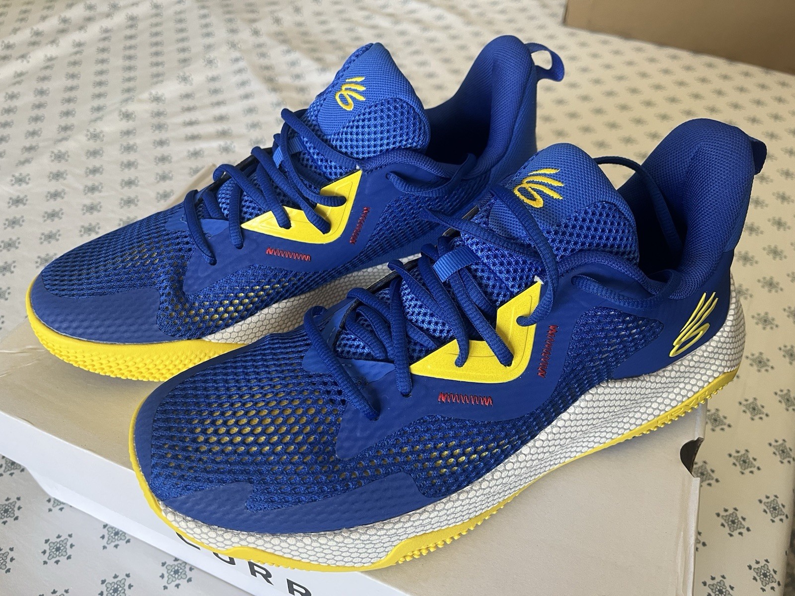 Curry Splash 3 Royal Taxi SIZE 12 Basketball Shoes