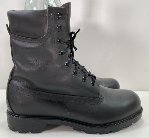 Golden Retriever Mens Size 9W Wide 