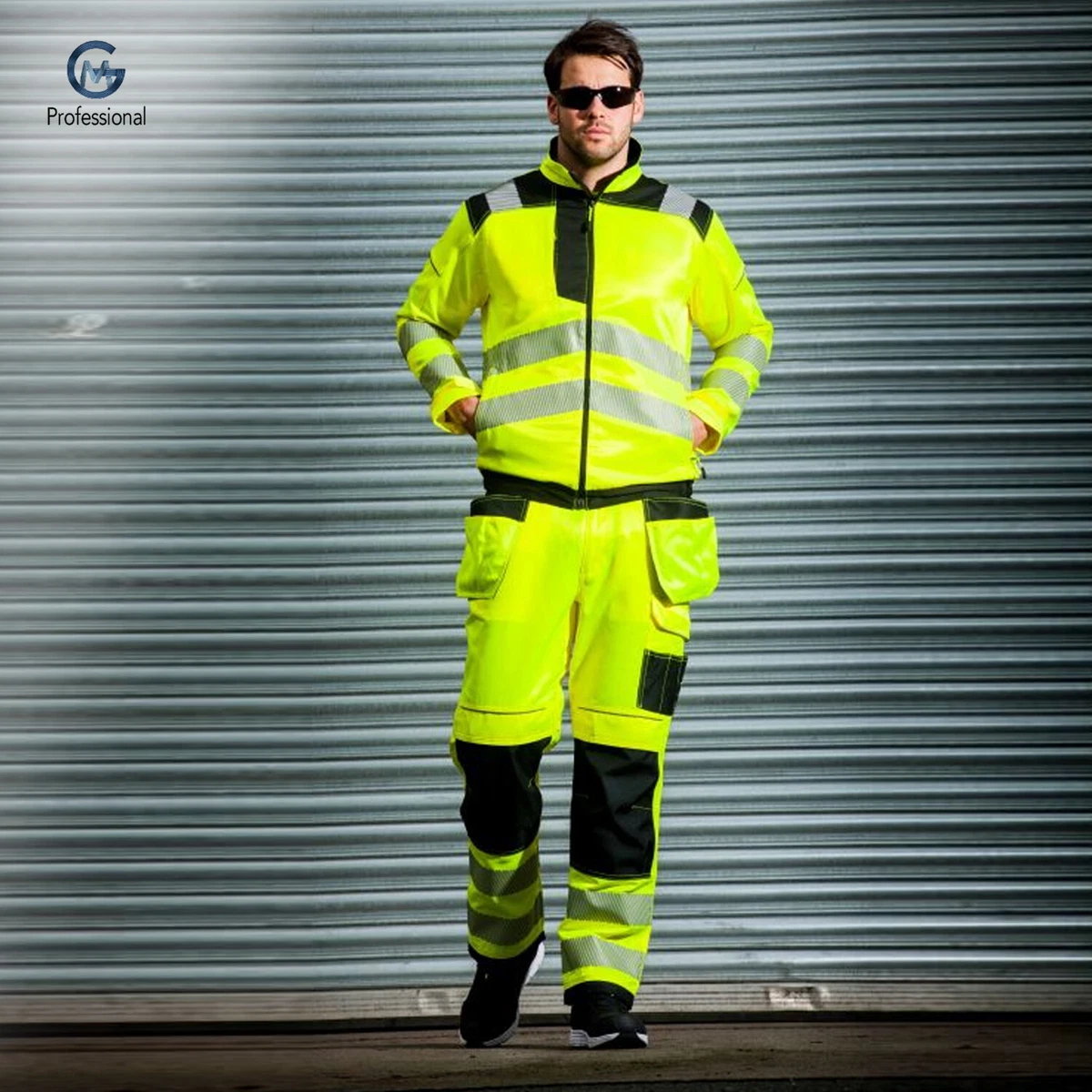 Hi vis trousers deals with holster pockets