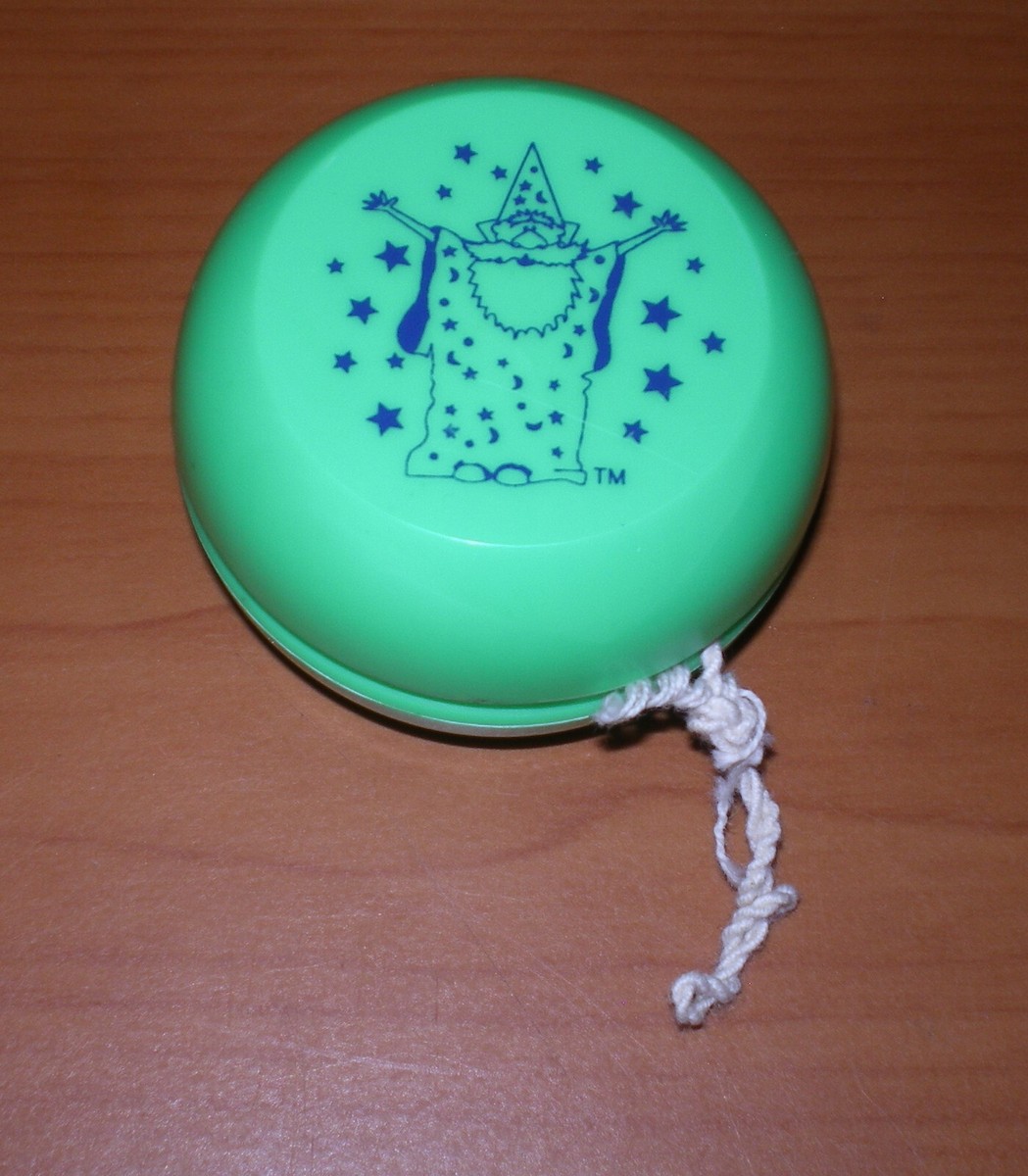 Green Plastic YOYO with Wizard or Merlin * Small 2