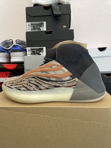 yeezy qntm flaora