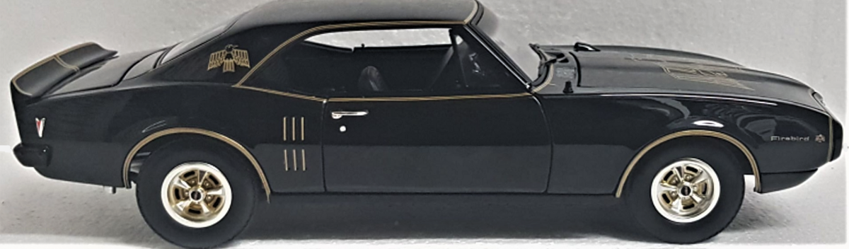 Modèle Réduit Pontiac Firebird 1967 - 1:18 Métal Haute Précision - Édition Limitée (996 Ex.)