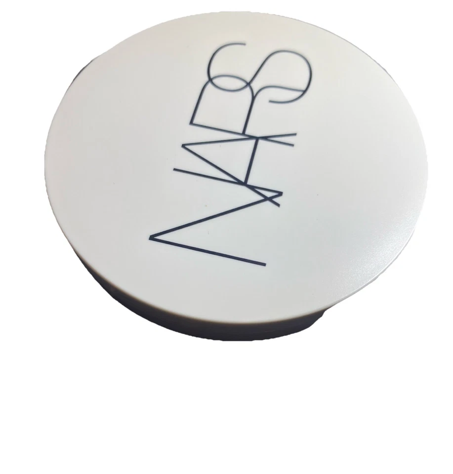NARS Light Reflecting Luminizing Powder EROS Full Size - Image 3 of 4