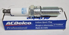 One GM OEM ACDelco Professional Iridium Spark Plug 41-107 / 12611882