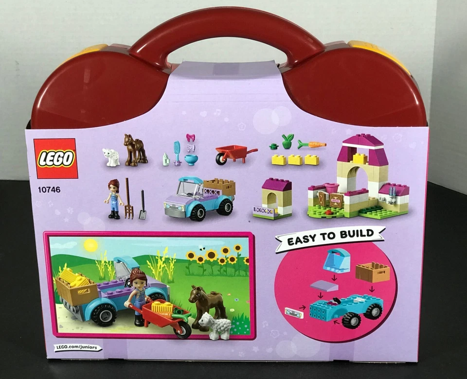 Lego MIA'S FARM SUITCASE 10746 Foal Lamb Retired SEALED Juniors FRIENDS Set NEW - Image 2 of 4