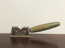 Vintage EVERSHARP Green Wood Handle Metal Knife Sharpener CT USA - 6”
