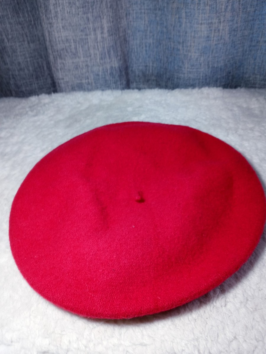 Red  Wool Beret with Embroidered  Spain Flag Spain/ First Period Beret of the Franco Guard Curiously with  main image 4