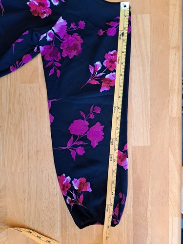 TORRID Pink Floral on Black Cold Shoulder Long Sleeve Blouse Top Size 0 (L/12) - Picture 4 of 9