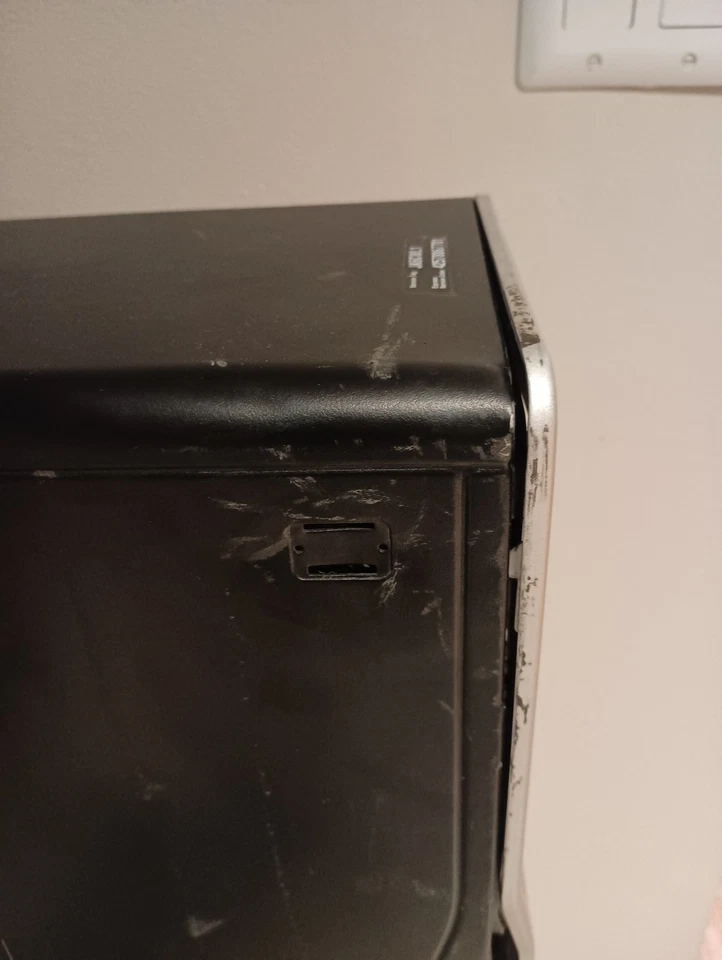 DELL Precision T3500 Computer  Intel Xeon 2.93Ghz /256GB HD/8 GB RAM/ Quadro 580 - Image 3 of 4