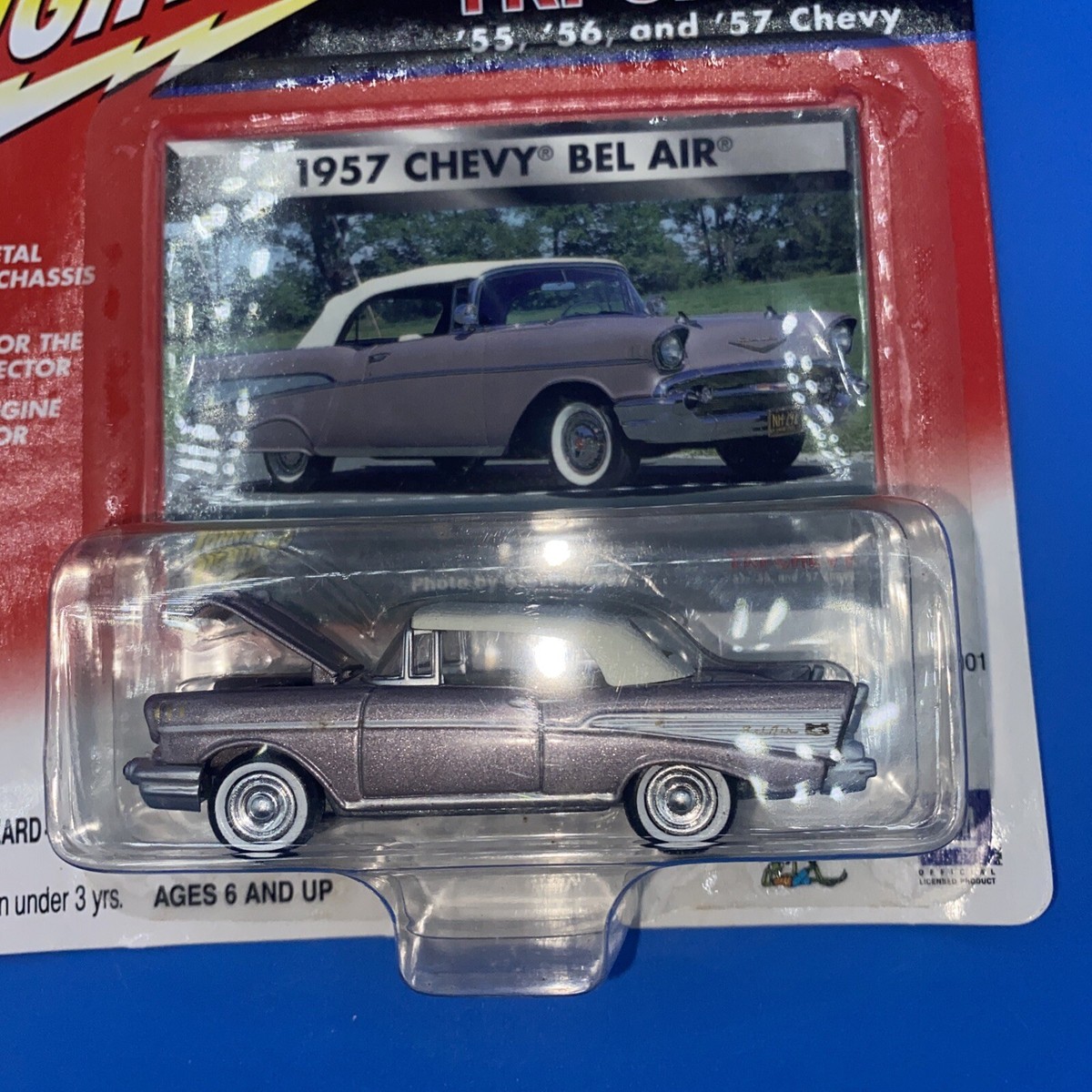 Johnny Lightning Tri-Chevy 1957 57 Chevrolet Bel Air Car Lt
