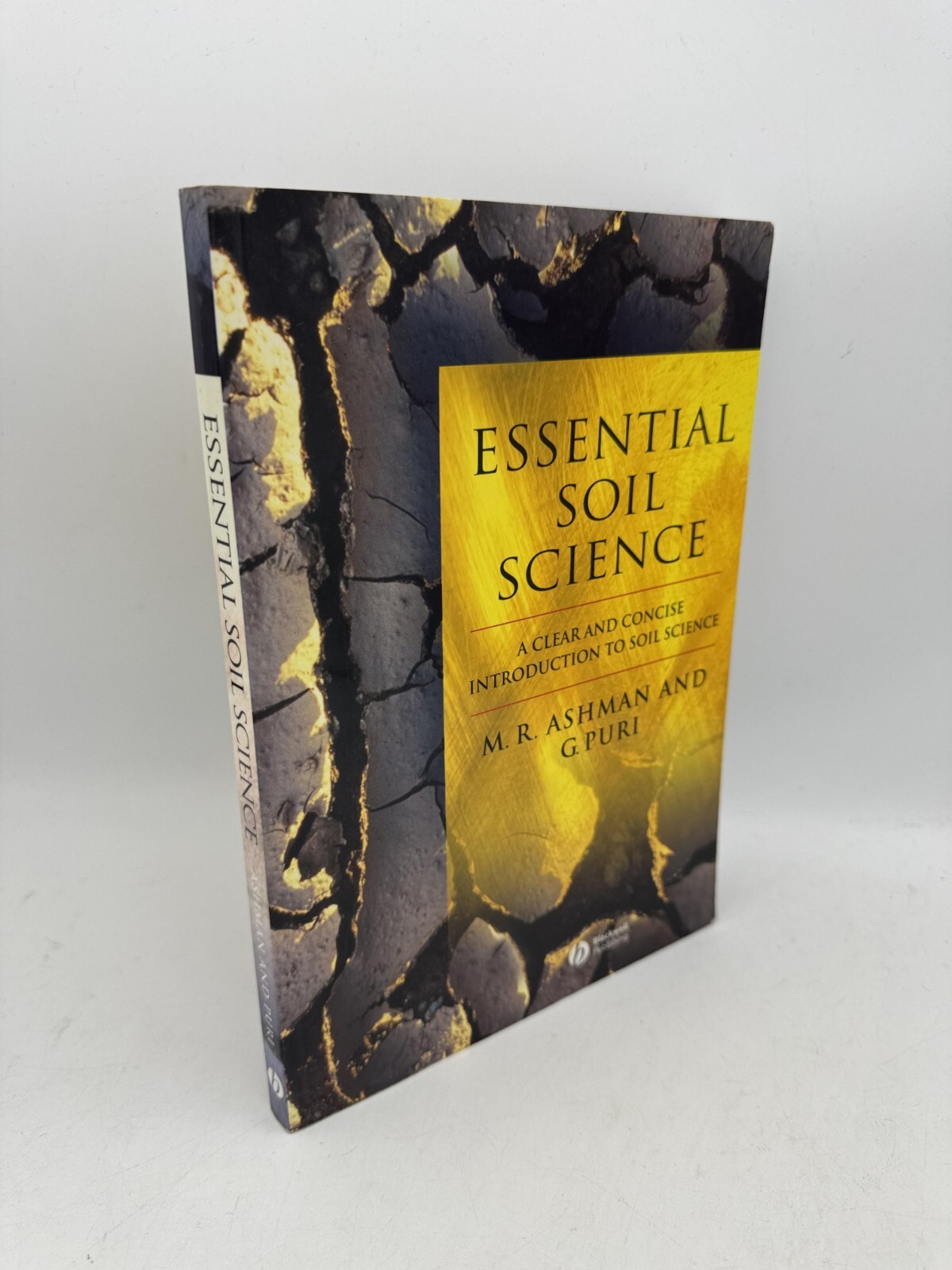 Essential Soil Science Ashman, Mark R. Puri, Geeta Softcover First Edition 63204