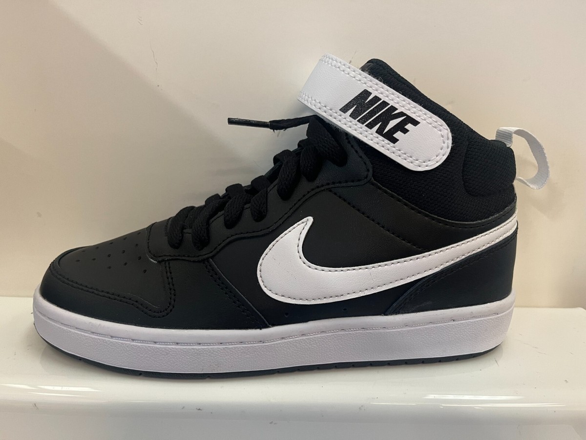 nike court borough 38.5