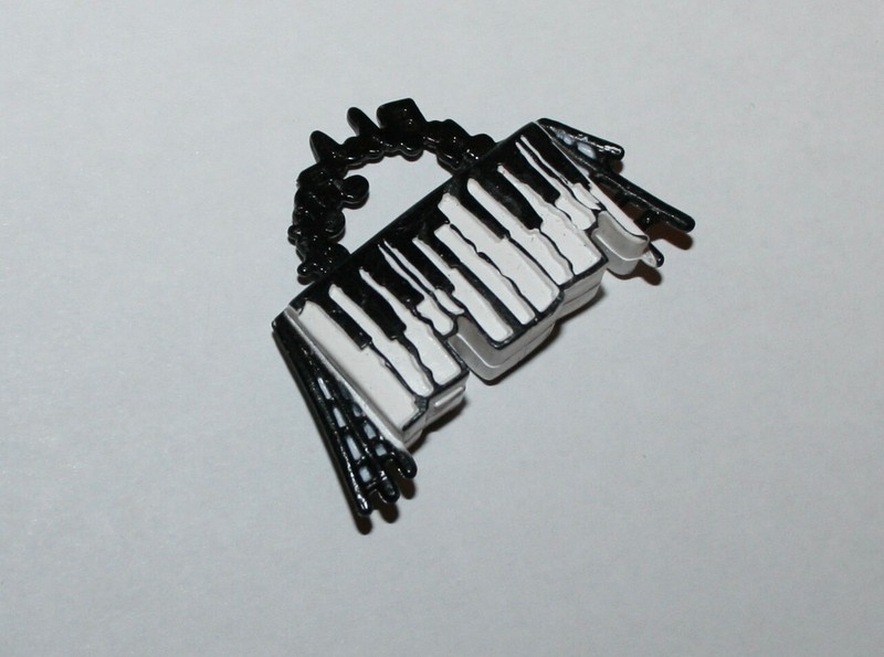 Monster High Operetta Dot Dead Gorgeous Black White Piano Keys Purse Bag