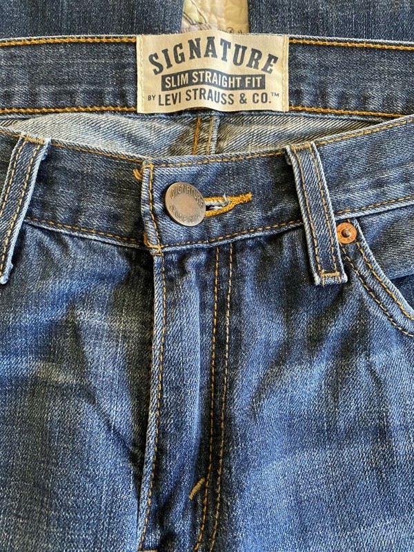 Levi's Signature Slim Straight Fit Men's jeans - size 32 x 32